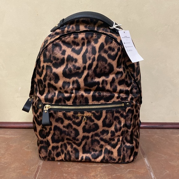 MICHAEL Michael Kors
Kelsey Large Leopard-Print Nylon Backpack * Firm on Price * - Picture 1 of 8